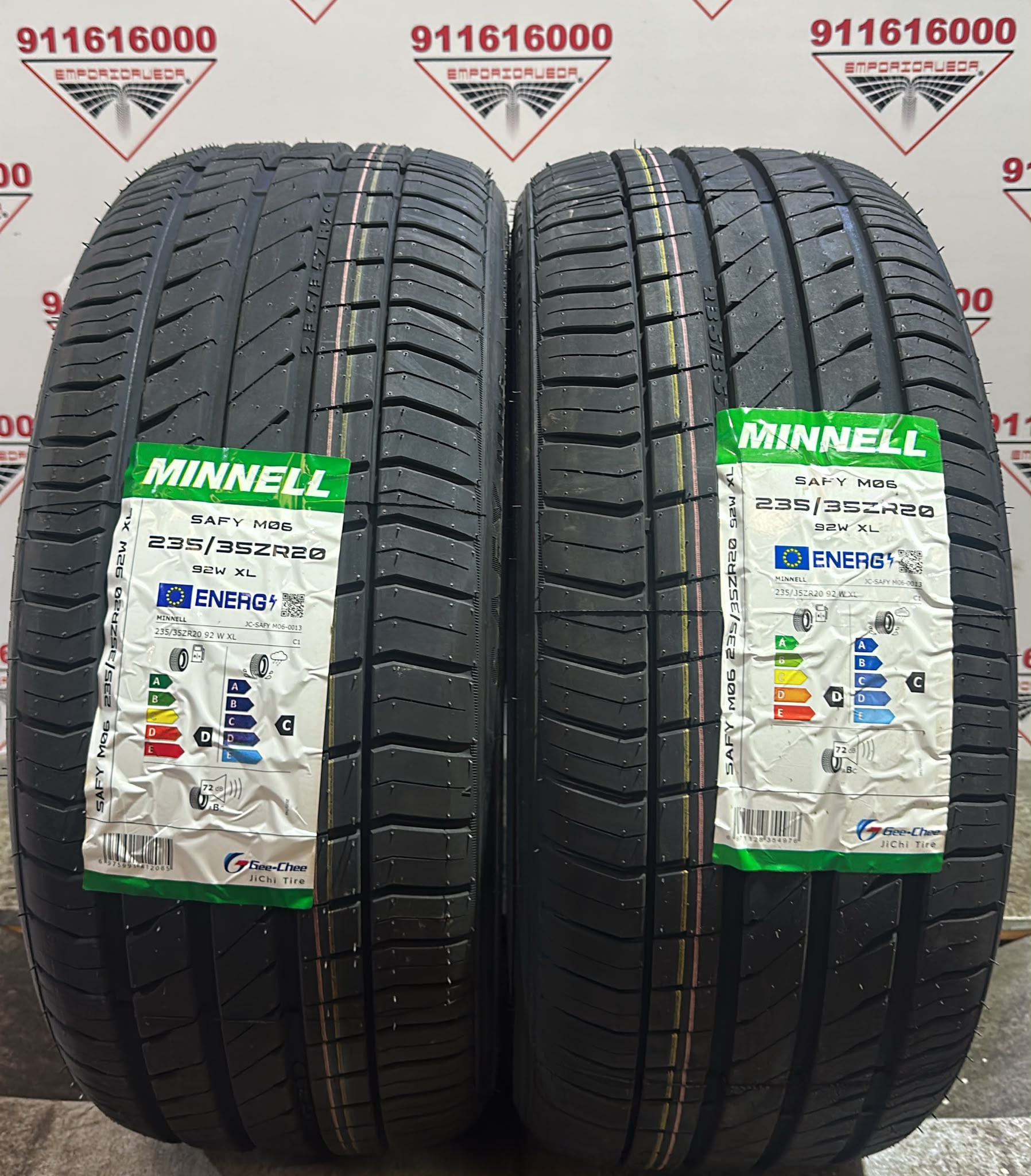 MINNELL  235/35 R20 92 W